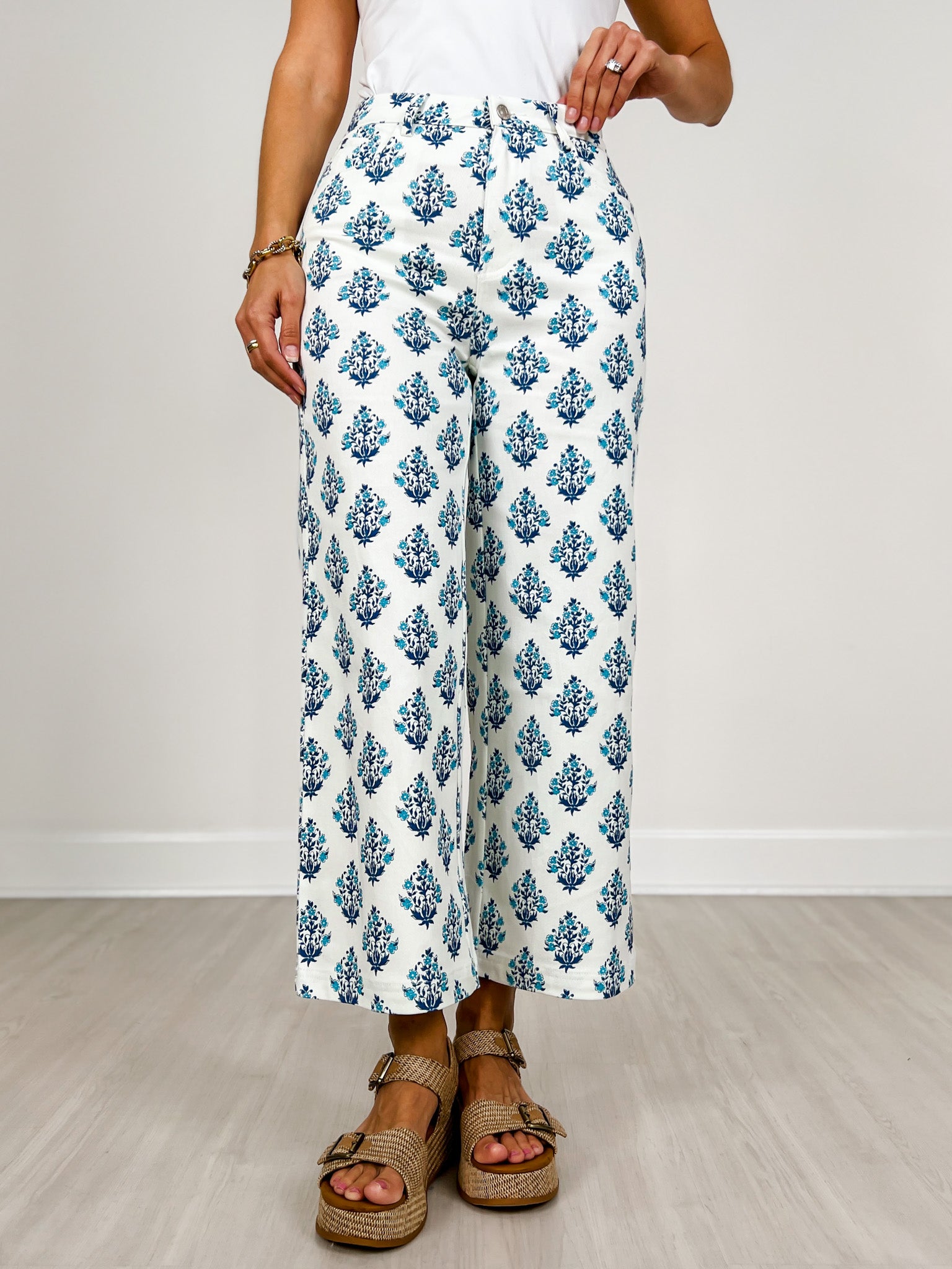 Floral Print Straight Leg Pants with Side Pockets