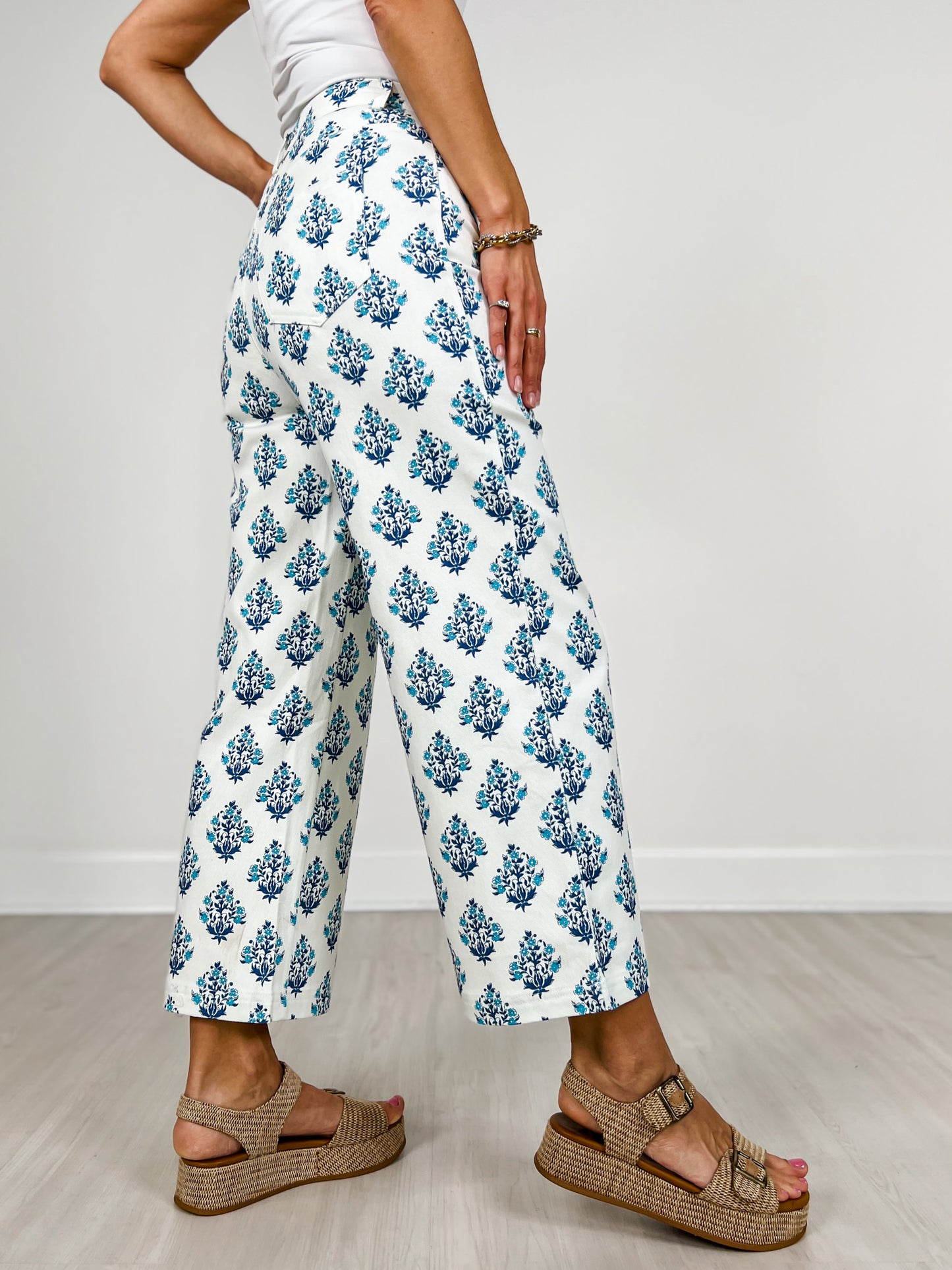 Floral Print Straight Leg Pants with Side Pockets