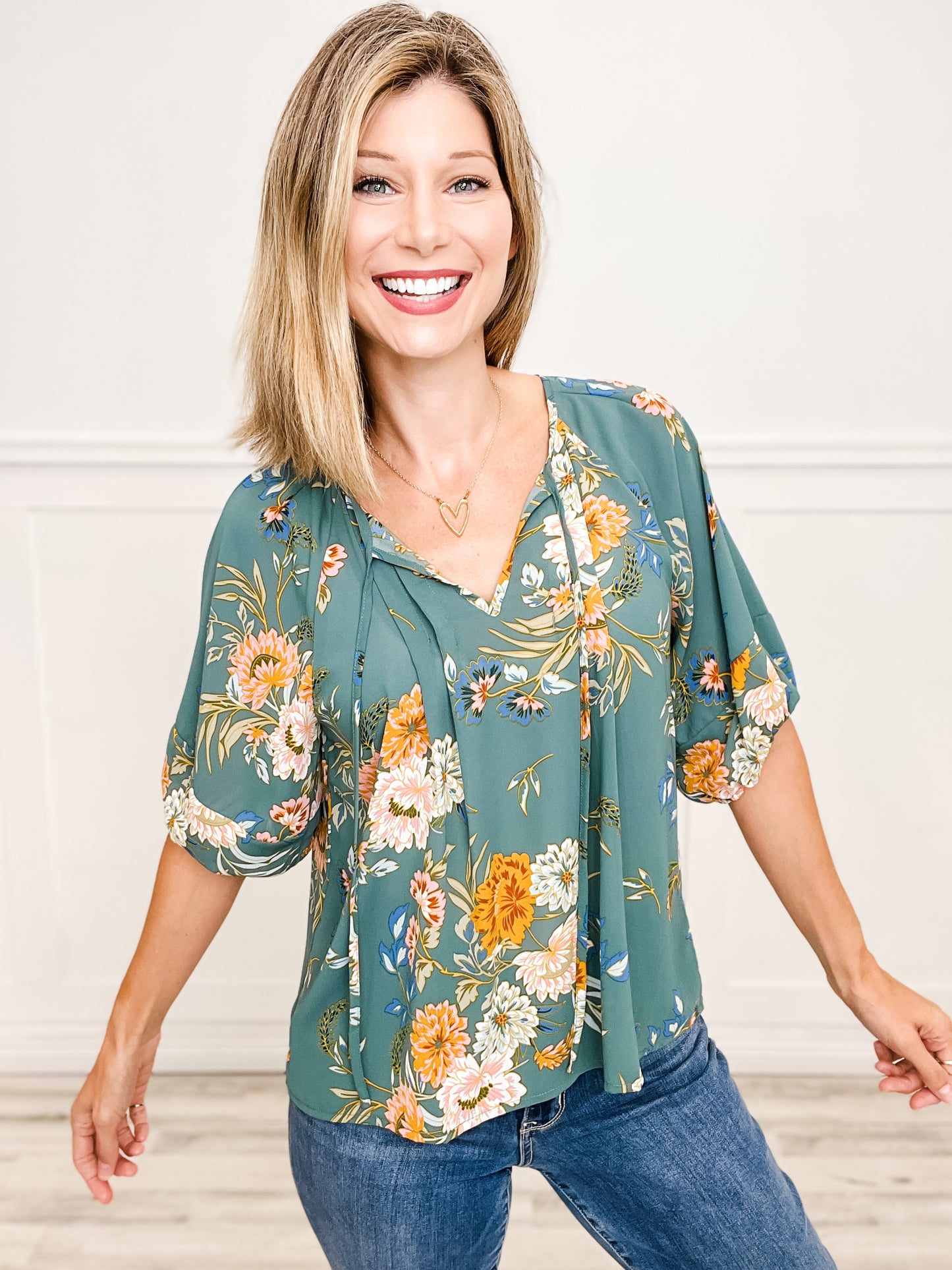 Flower Print Bubble Sleeve Pleat Detail Top