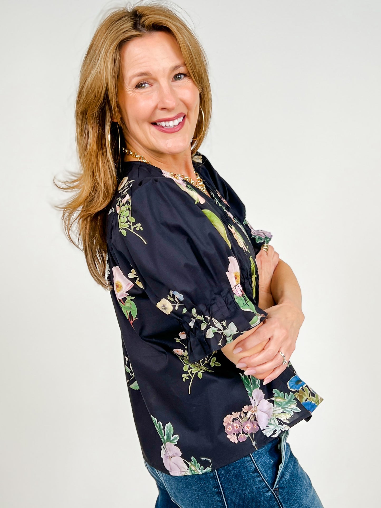 Multicolor Floral Short Puff Sleeve Smock Detail Top