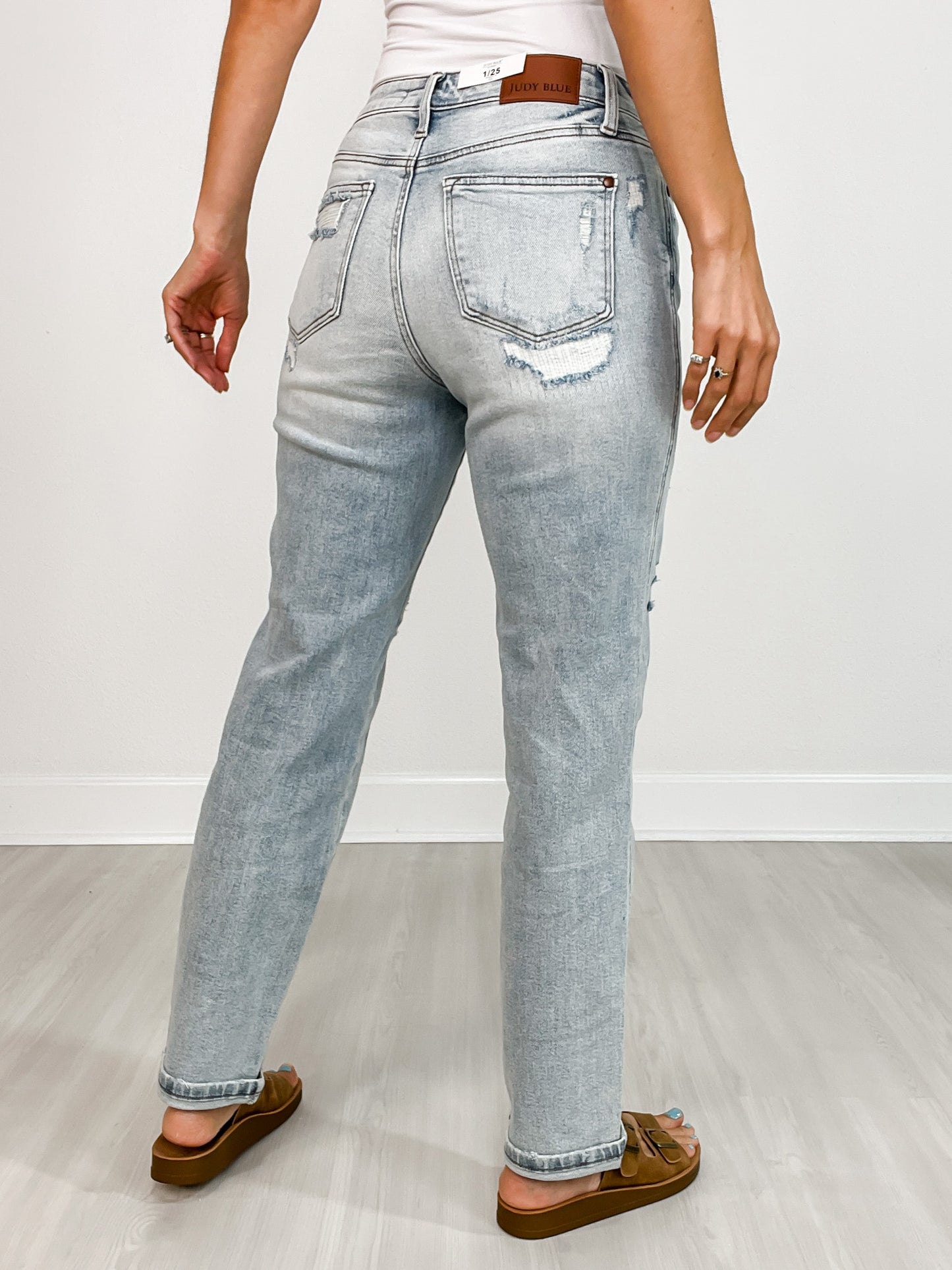 Judy Blue DRIFTER Mid-Rise Stitch Detail Single Cuff Boyfriend Jeans