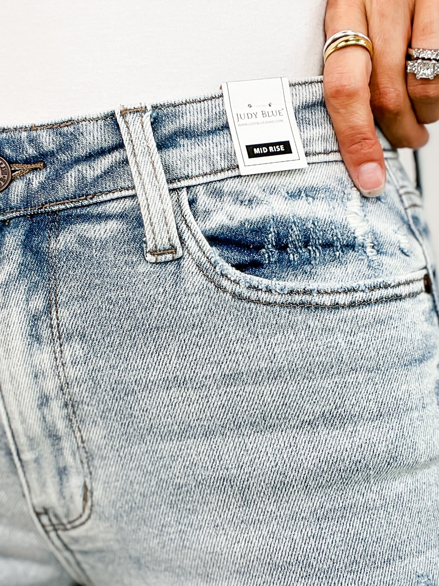 Judy Blue DRIFTER Mid-Rise Stitch Detail Single Cuff Boyfriend Jeans