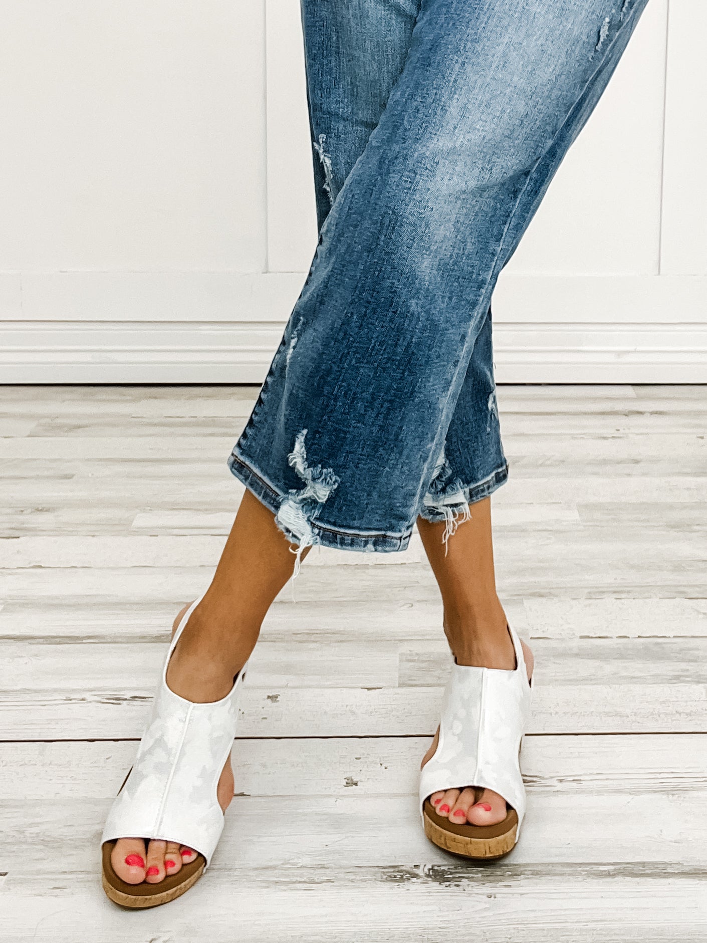 Judy Blue Darla Hi-Rise Button Fly Wide Leg Distressed Crop Denim Jeans