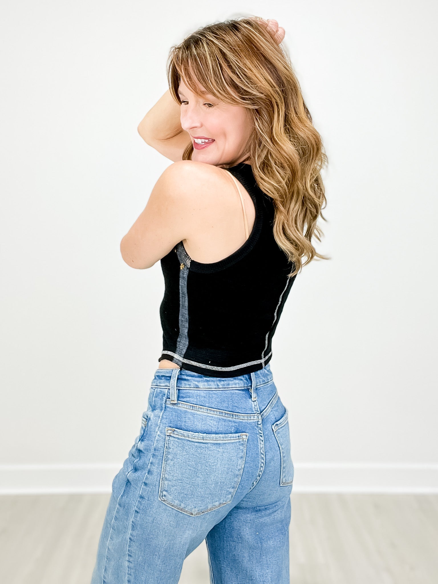 Round Neck Sleeveless Slub Textured Knit Crop Top