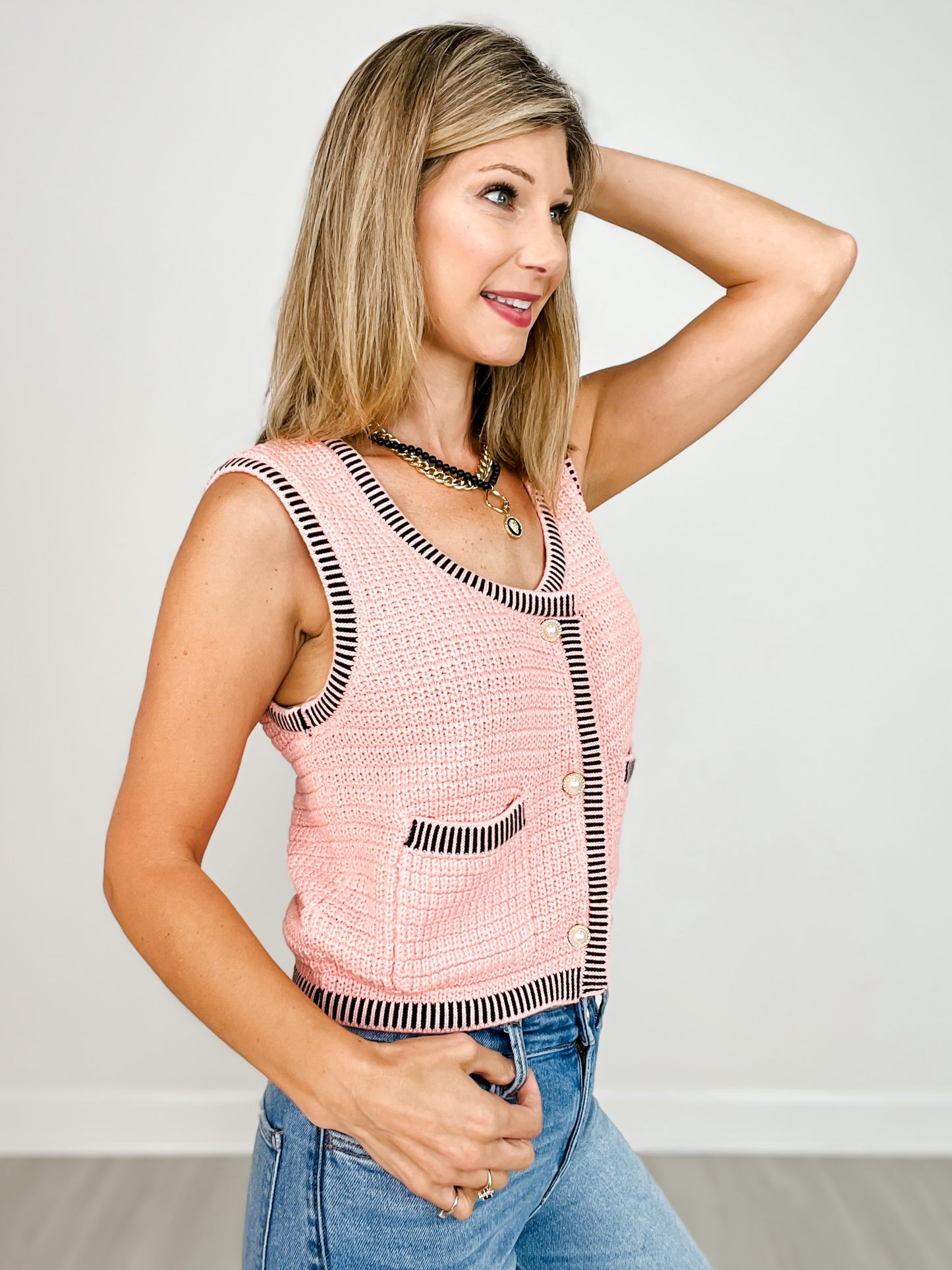 Button Down Textured Sweater Vest Top With Pockets