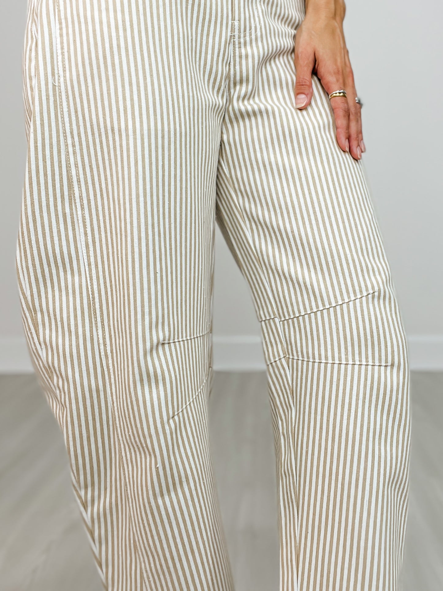Mid Rise Barrel Pin Stripe Pants