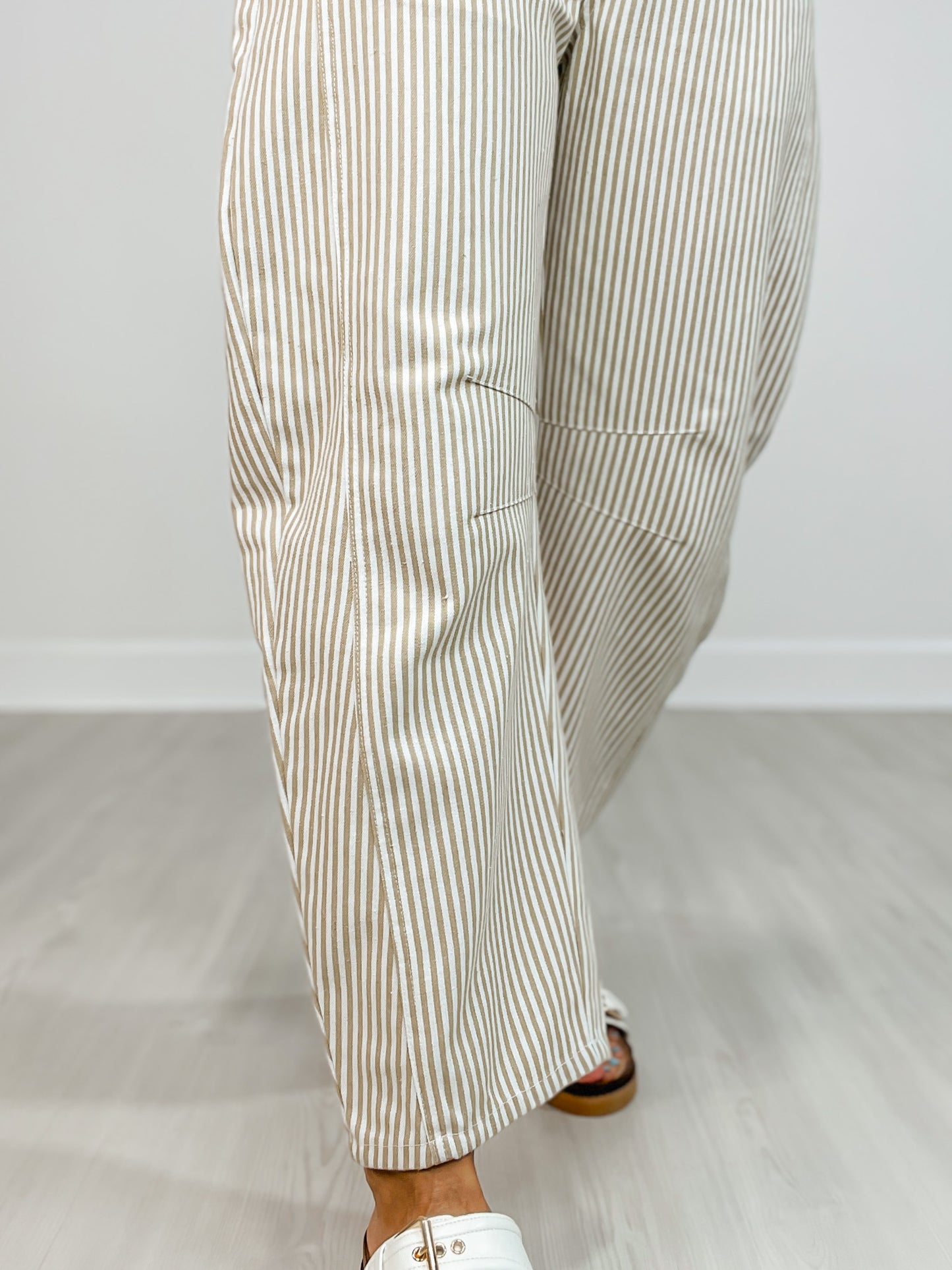 Mid Rise Barrel Pin Stripe Pants