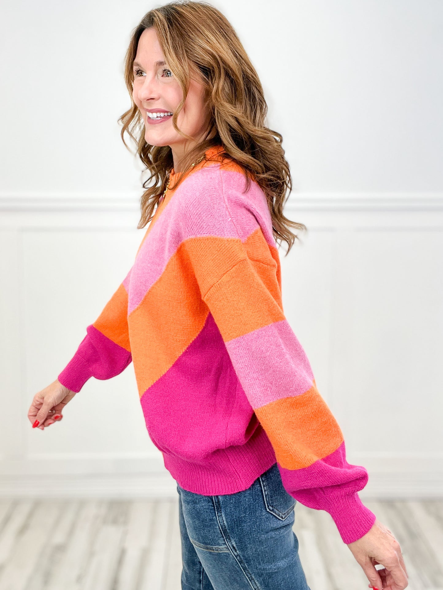 DIAGONAL COLOR BLOCK KNIT PULLOVER