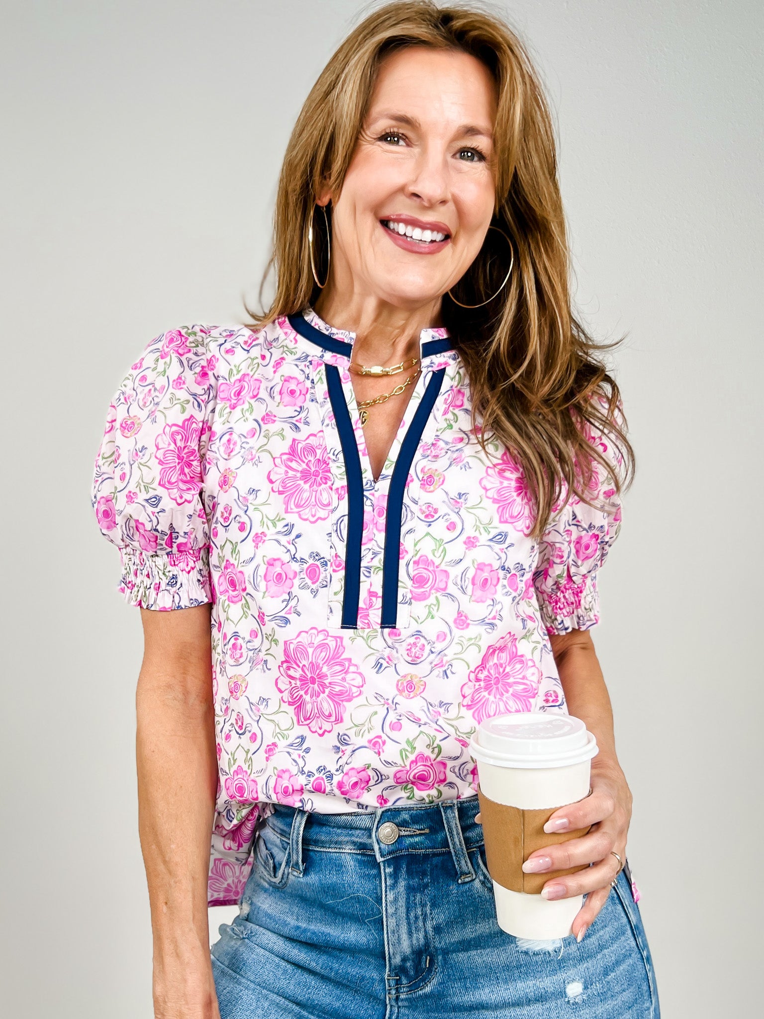 Short Puff Sleeve Color Contrast V-notched Neck Floral Top