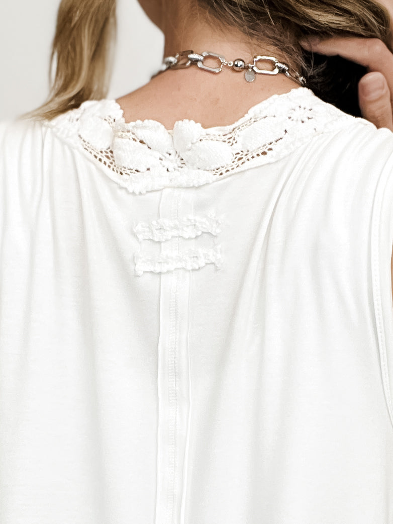 Lacy Dreams V-Neck Trim Detail Solid Sleeveless Knit Top