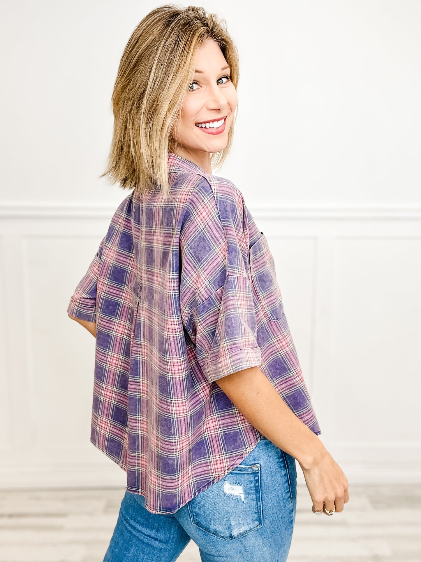 MINERAL WASHED BUTTON DOWN PLAID TOP