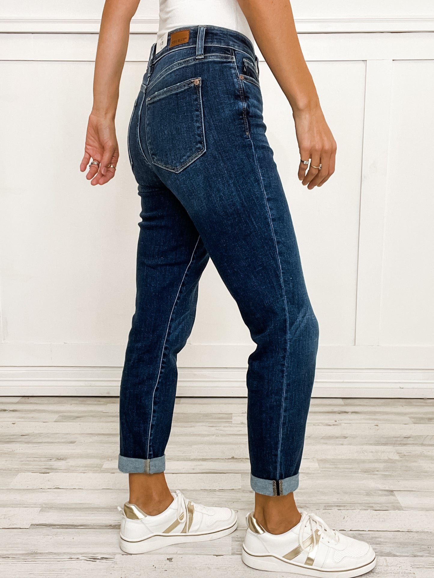 Judy Blue DREAM Mid-Rise Cuffed Boyfriend Jeans