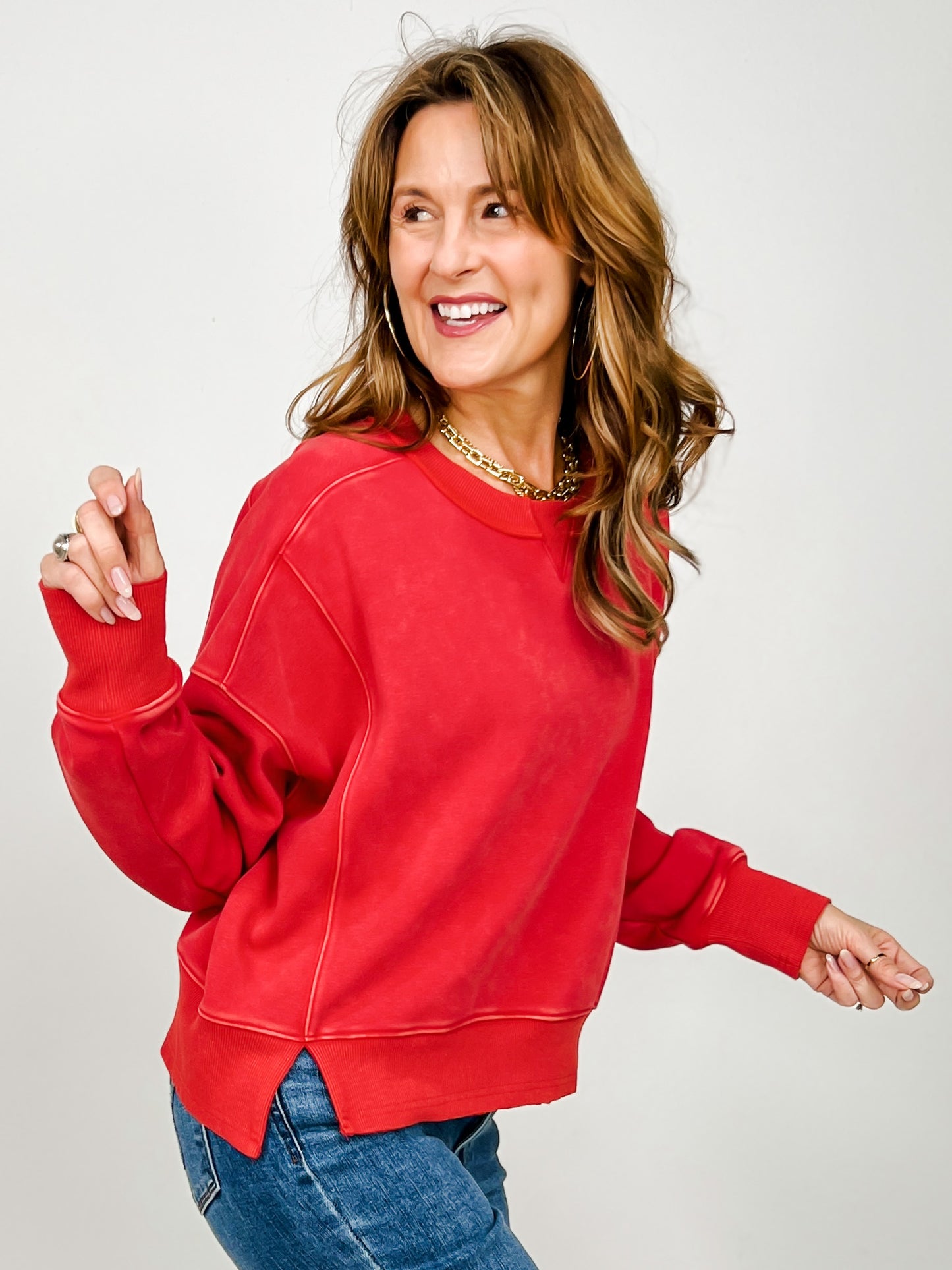 The Eleanor Luxe CozyCore Sweatshirt - Red & Green