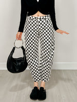B/W Checker