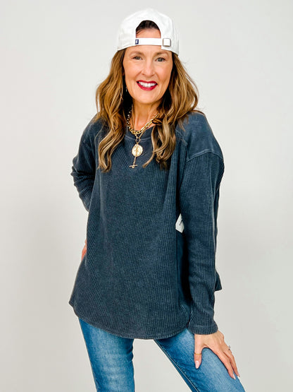 Mineral Washed Waffle Ribbed Pullover Top in Black