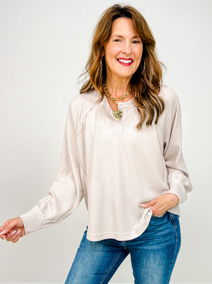 Long Sleeve Cropped Raglan Henley Top in Taupe