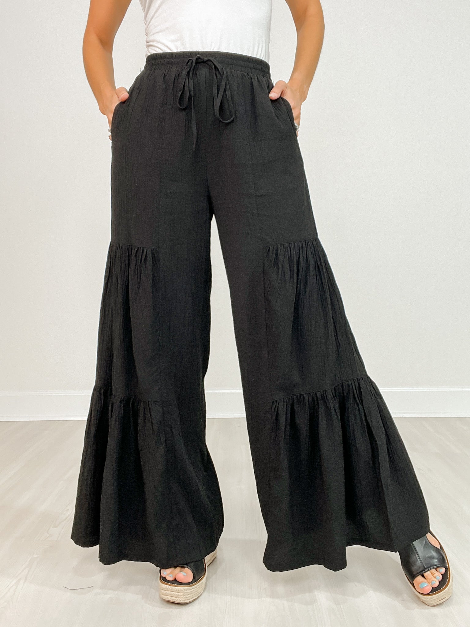 Textured Woven Tiered Detail Wide Leg Pants