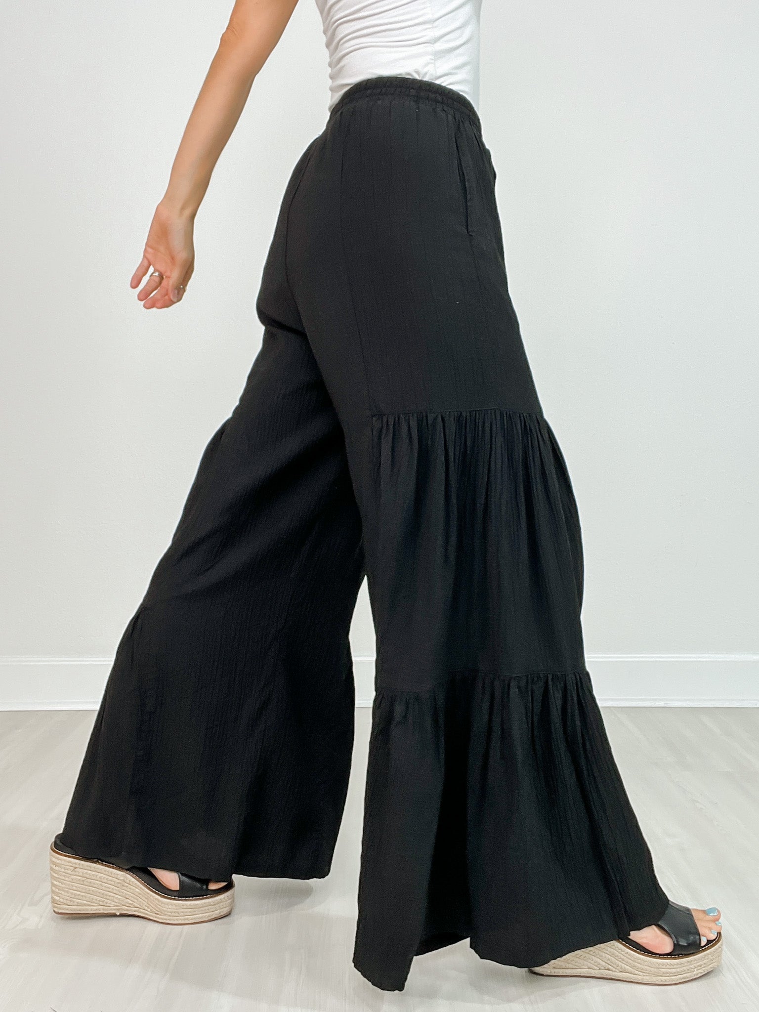 Textured Woven Tiered Detail Wide Leg Pants