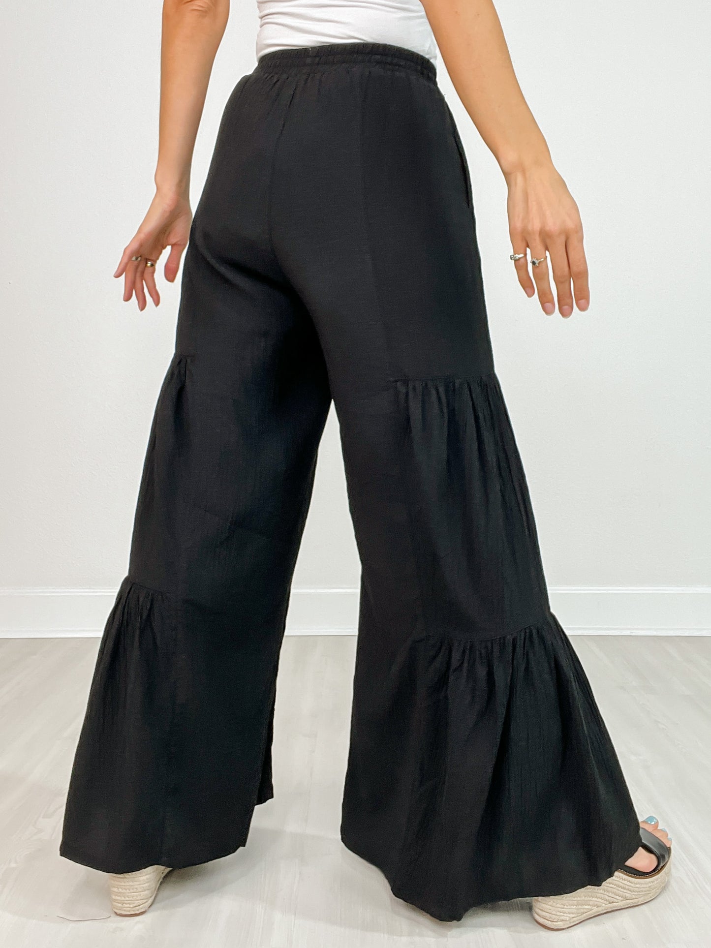 Textured Woven Tiered Detail Wide Leg Pants