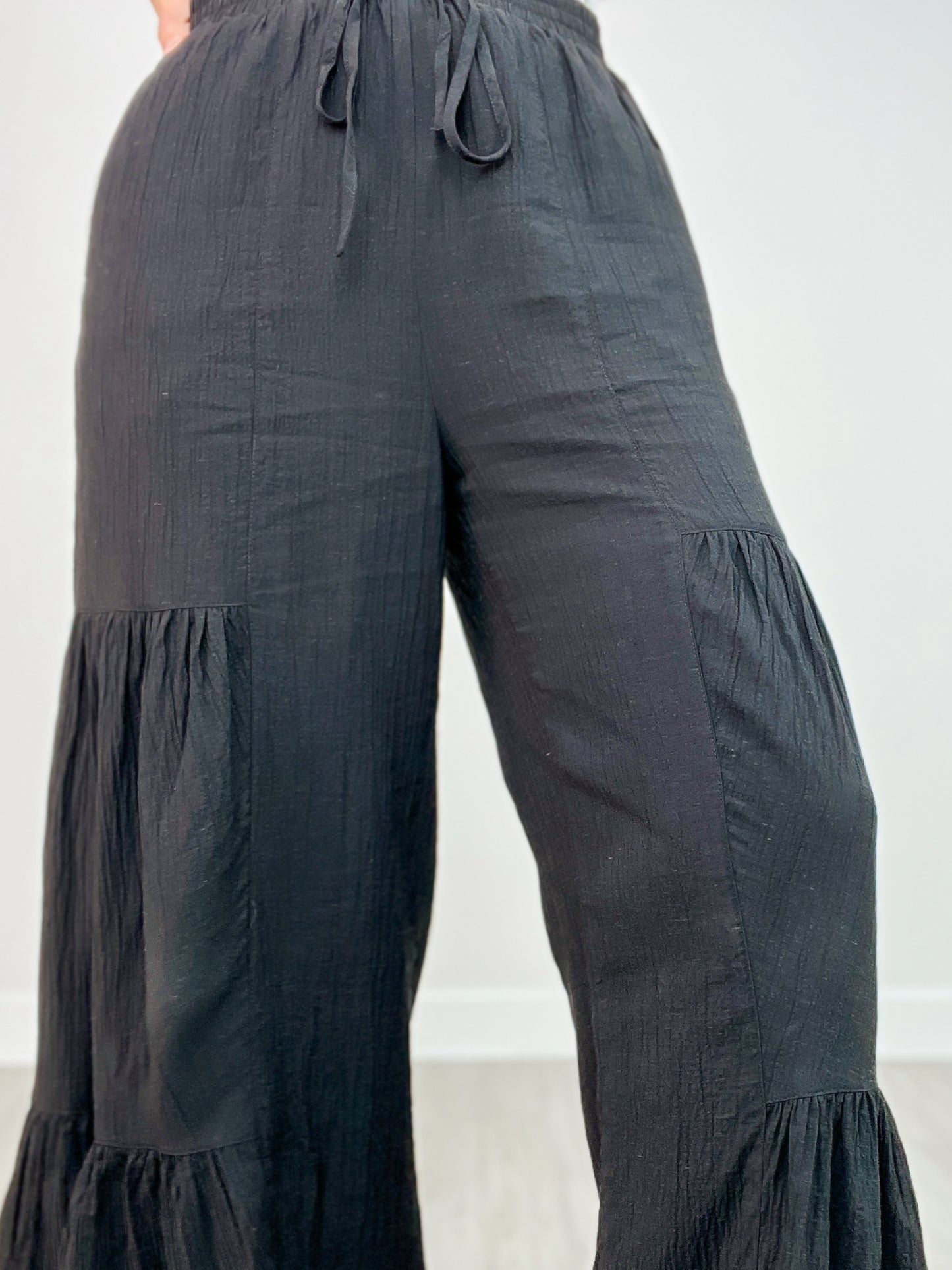Textured Woven Tiered Detail Wide Leg Pants