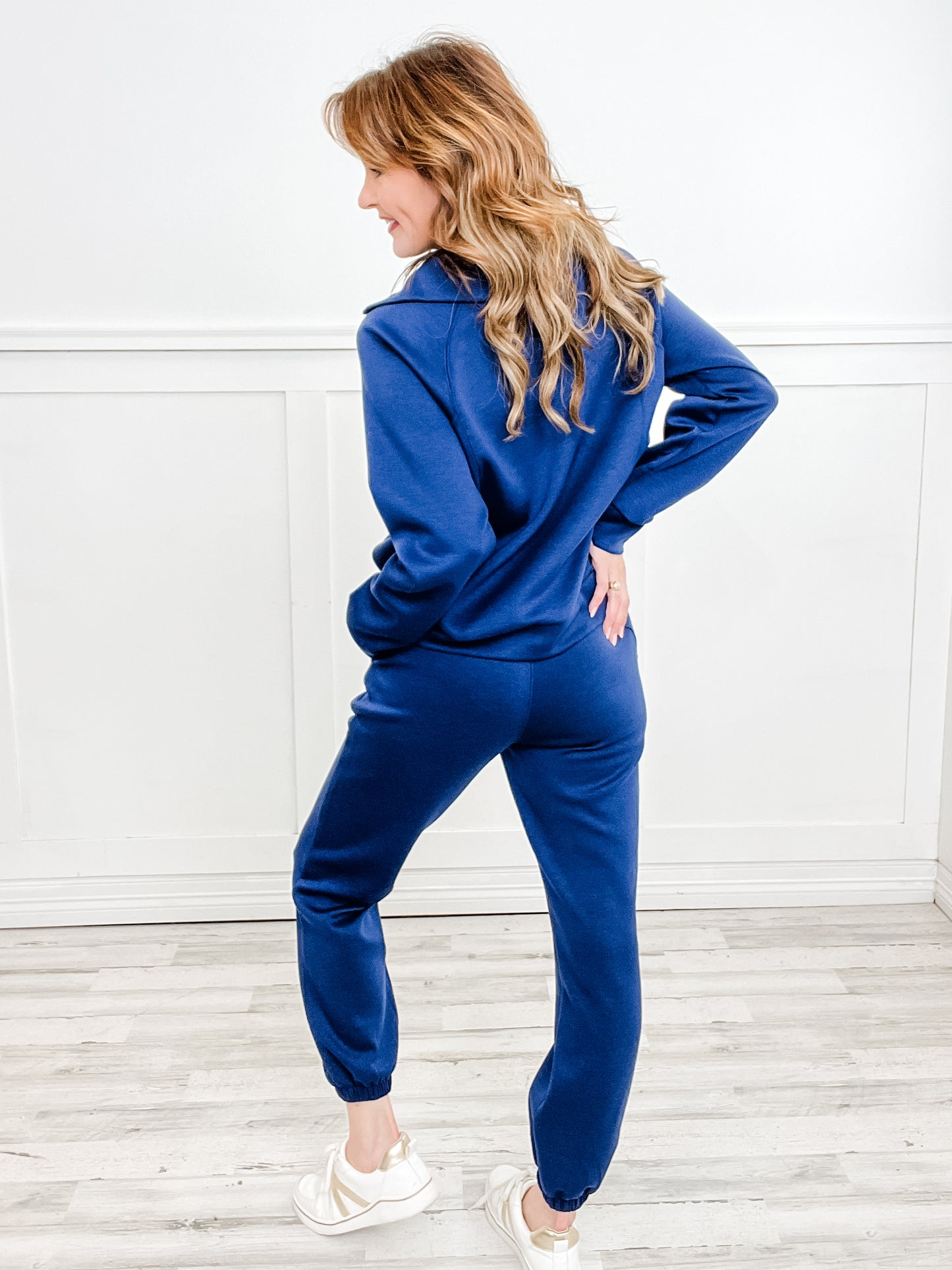 Hamptons Travel Active/Loungewear Set in Navy