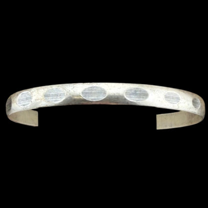Vintage Hammered Medium Silver Bangle