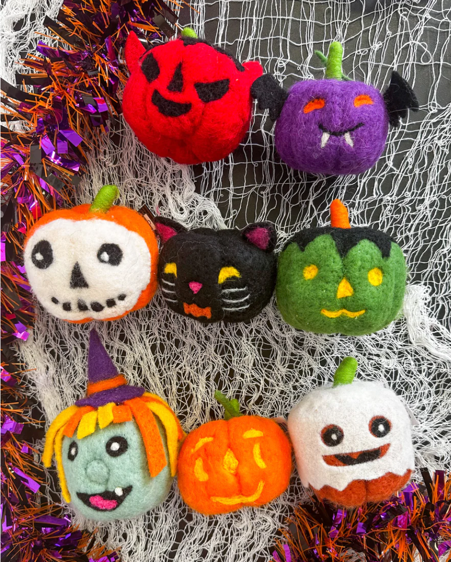 Wool Pumpkin Head Characters