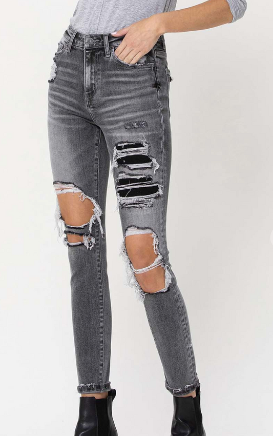 HIGH RISE ANKLE SKINNY W PATCH DETAIL