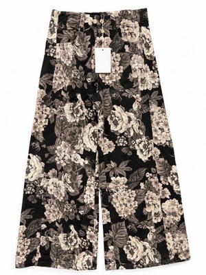 Wide Leg Pants Featuring Front Pockets With A Floral Design
