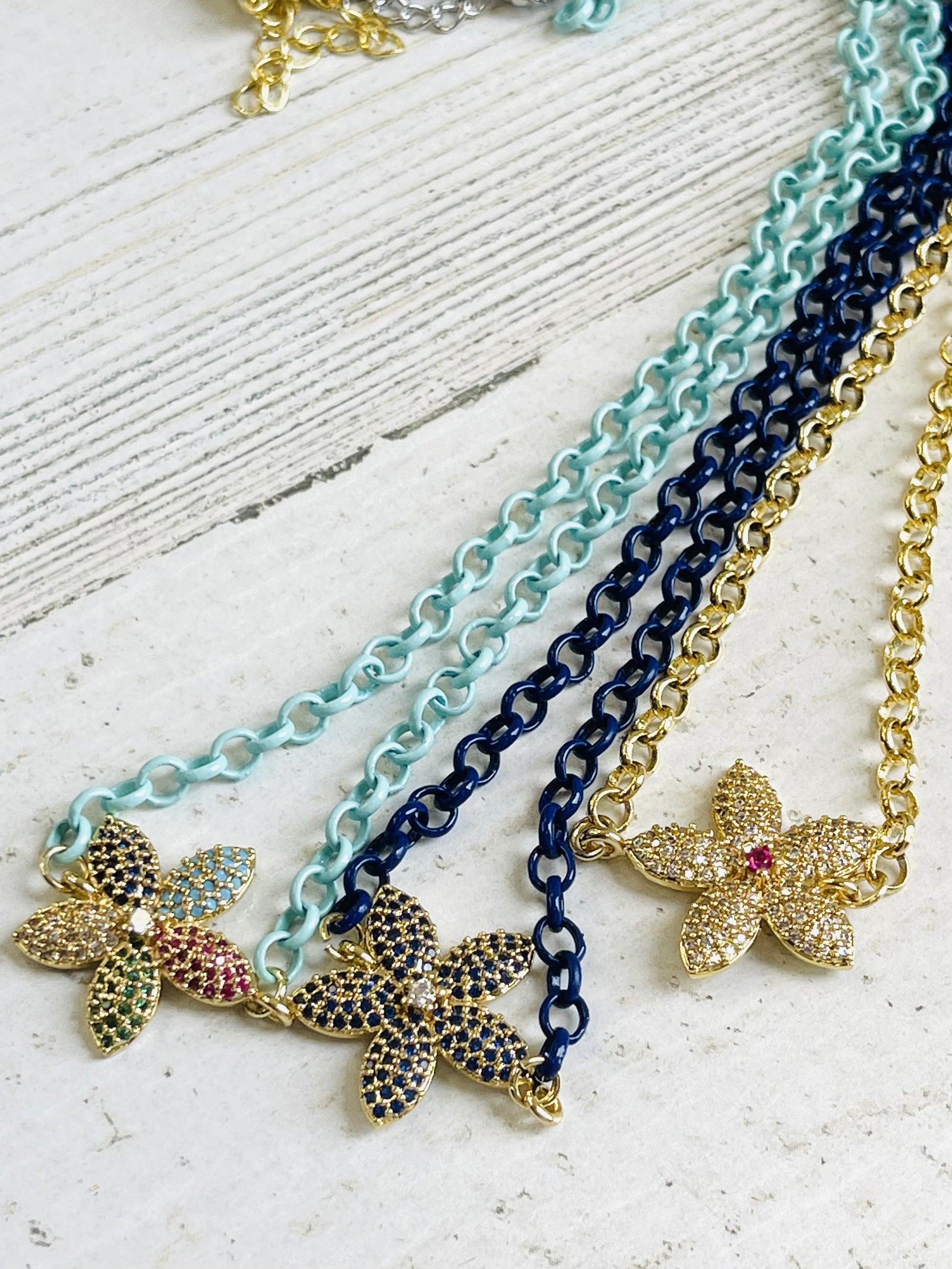 https://s3.commentsold.com/rush/products/A363VLdMtwt0XpVrAInkAPXo4SEzmfXEwThN9gDi.jpg