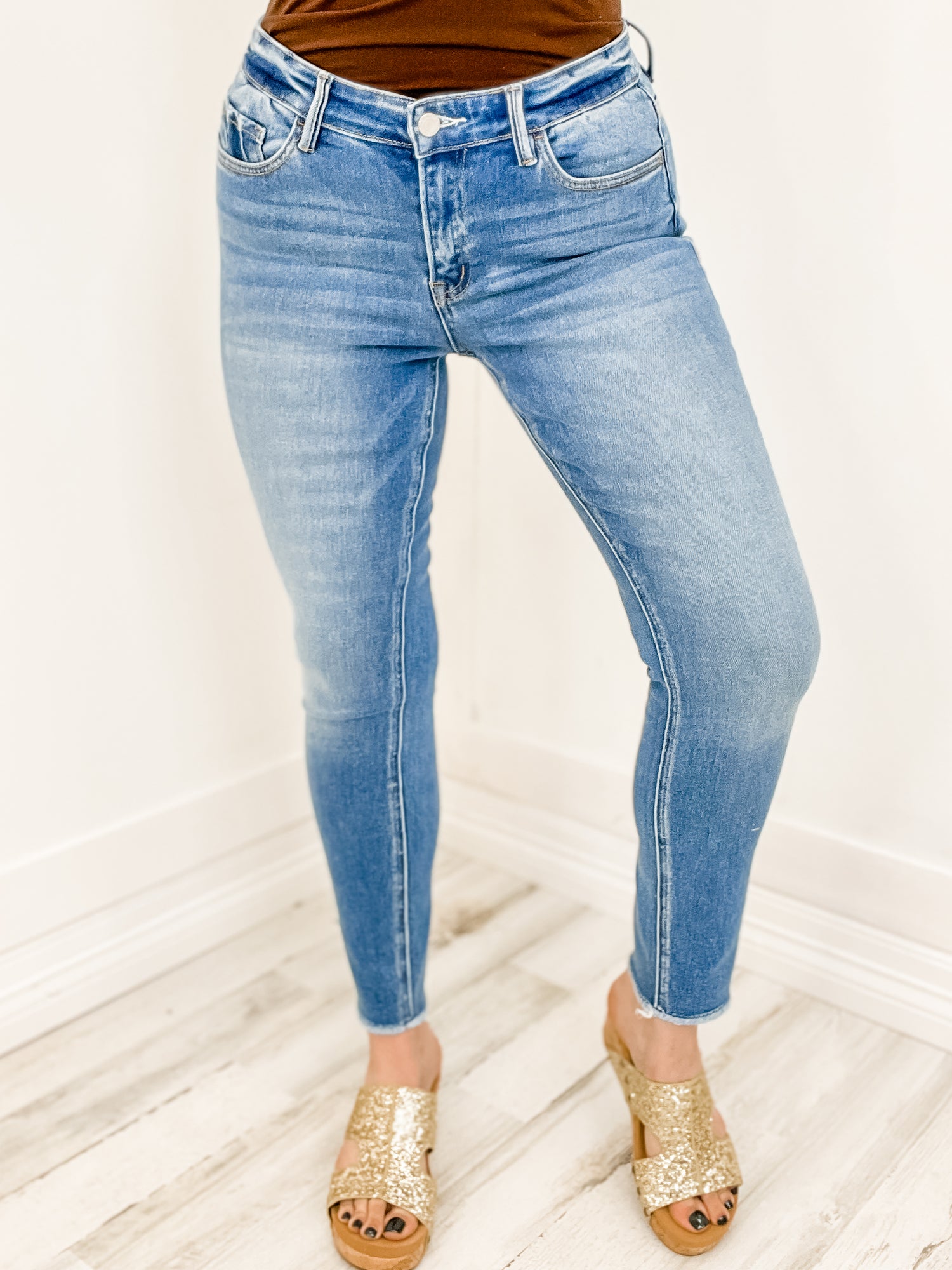 Vervet Raw Hem Cropped Skinny Denim Jeans "Lisa"