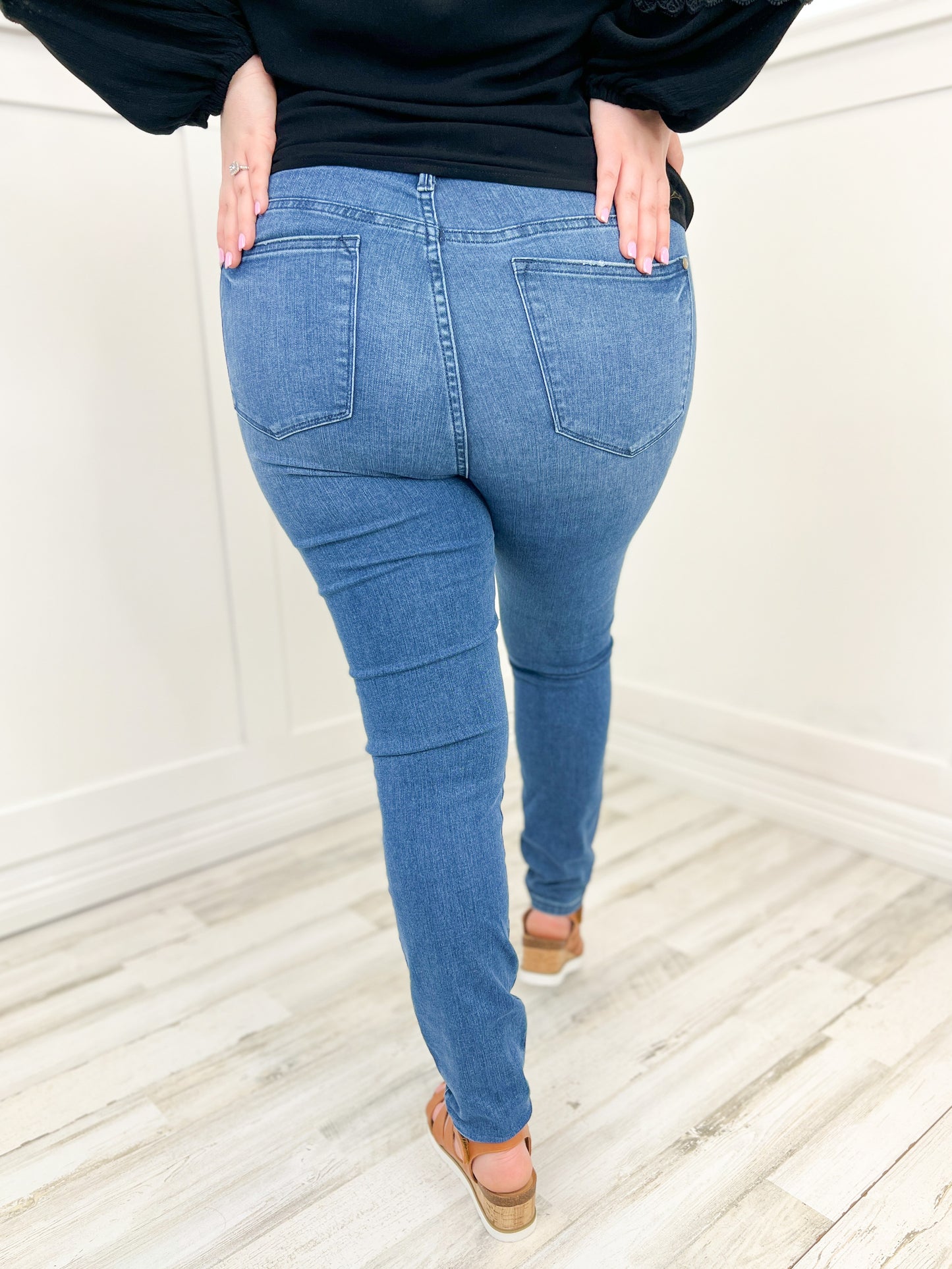 Judy Blue HW Control Top Cool Denim Skinny Jeans