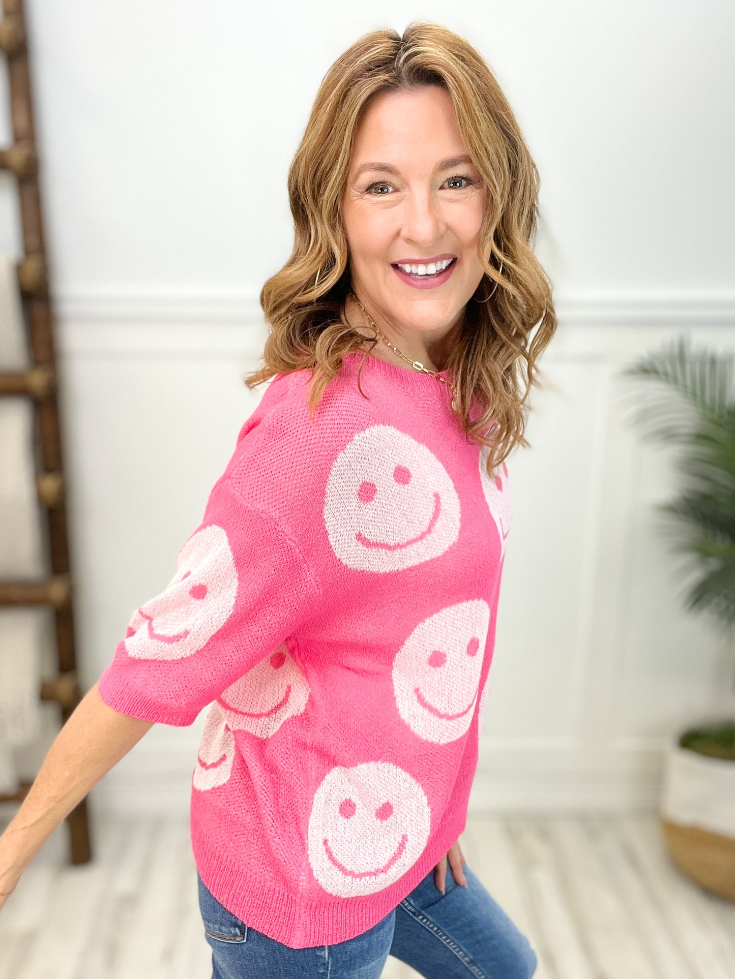 Smiley Pattern Low Gauge Sweater Top