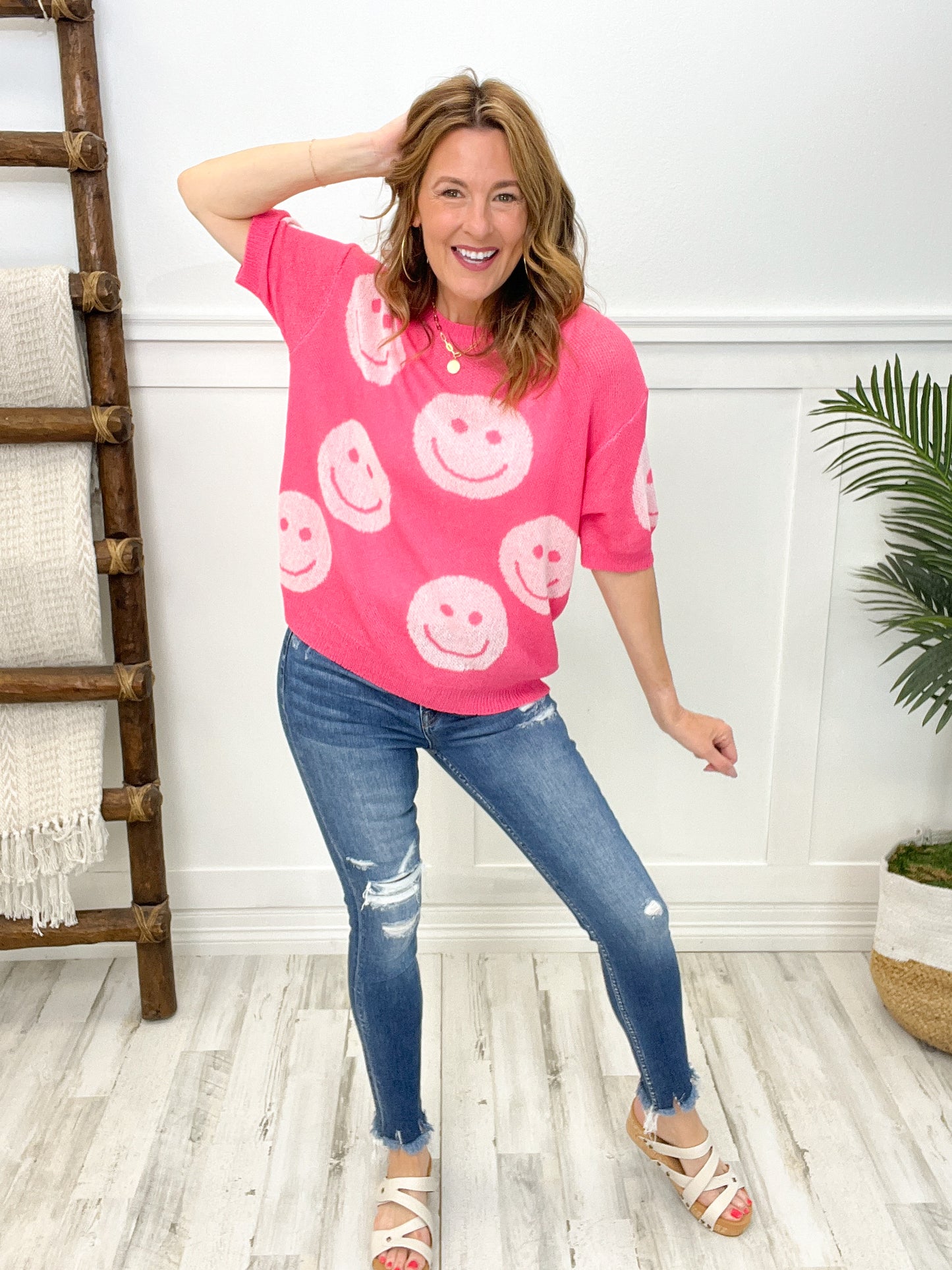 Smiley Pattern Low Gauge Sweater Top