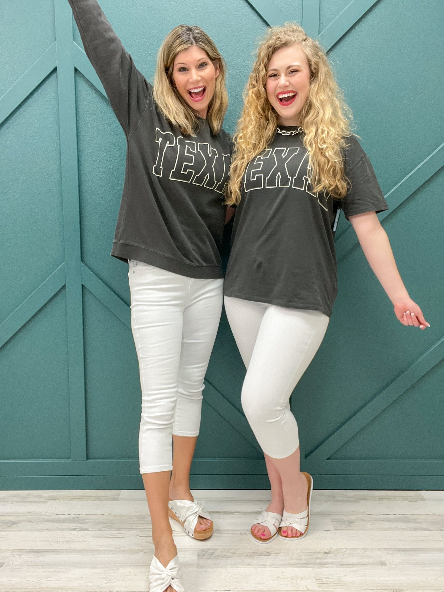 Texas Long-sleeved Graphic Top
