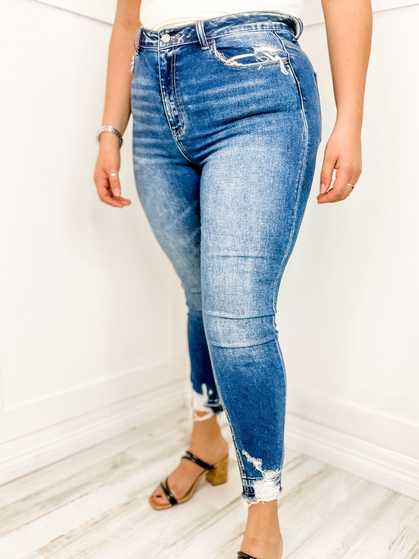 Vervet English Rain High Rise Distressed Hem Cropped Skinny Denim Jeans