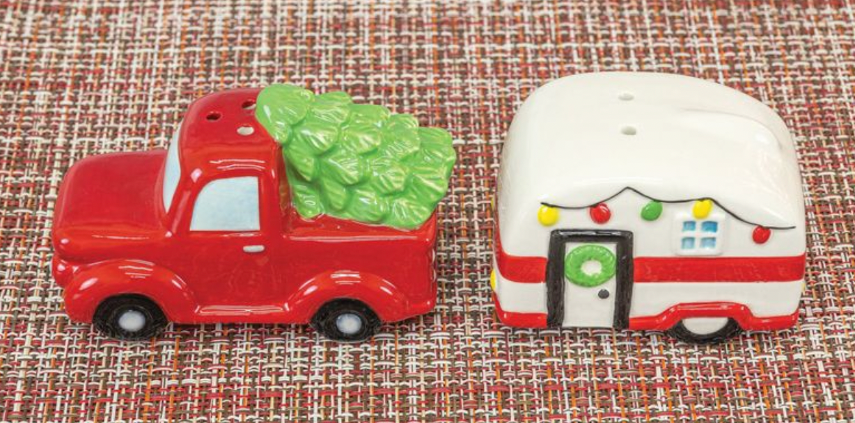 CHRISTMAS TRUCK CAMPER SALT AND PEPPER SET *DOORBUSTER!*