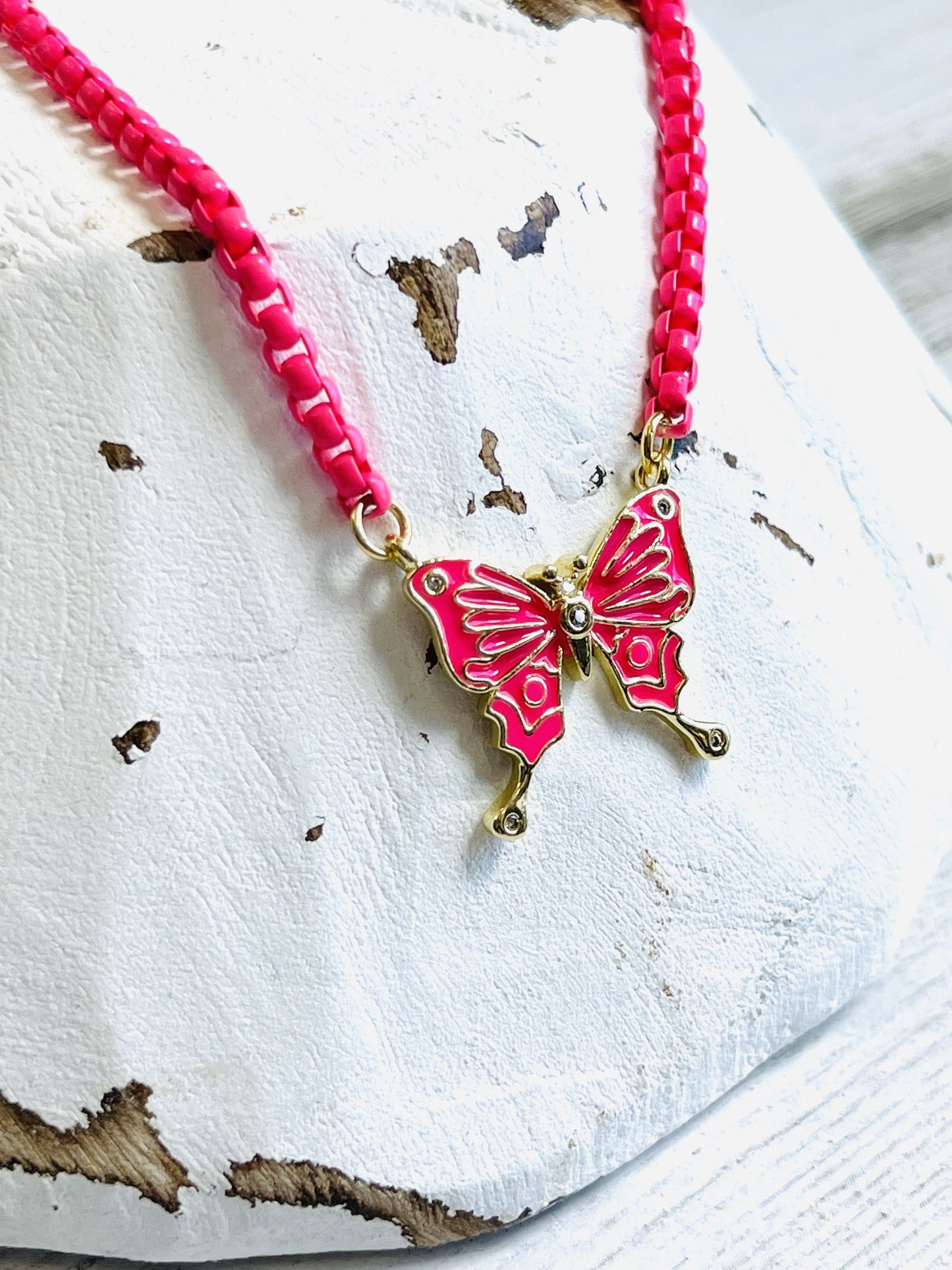 https://s3.commentsold.com/rush/products/ePajfv1sN4RlfS4k2XO8zz0tiIUSPE7KbYPkMHjH.jpg
