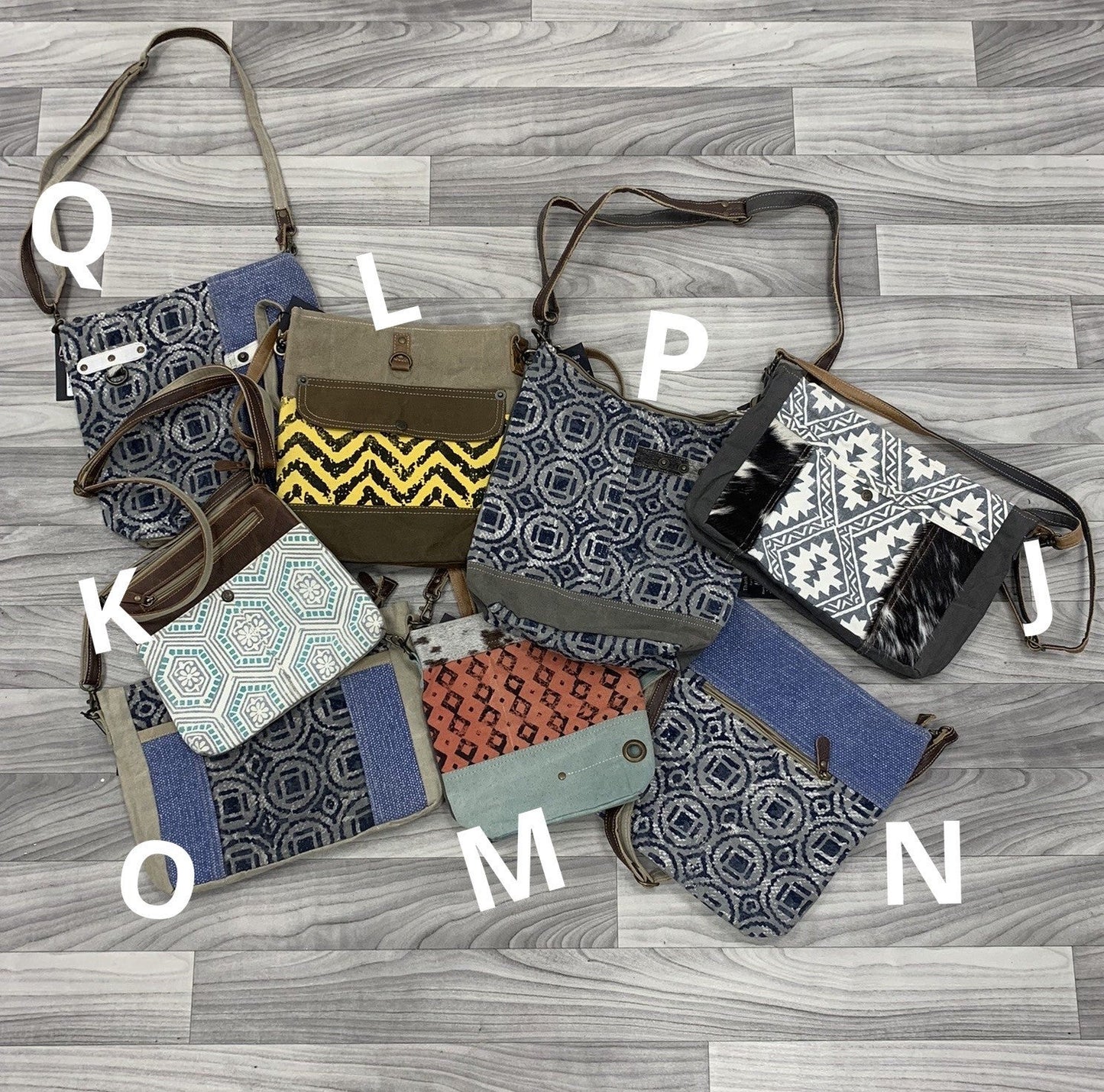 https://s3.commentsold.com/rush/products/fylSSLLADdFsI505YaD46OuF3O0N6yDlsLmBtkAr.jpg