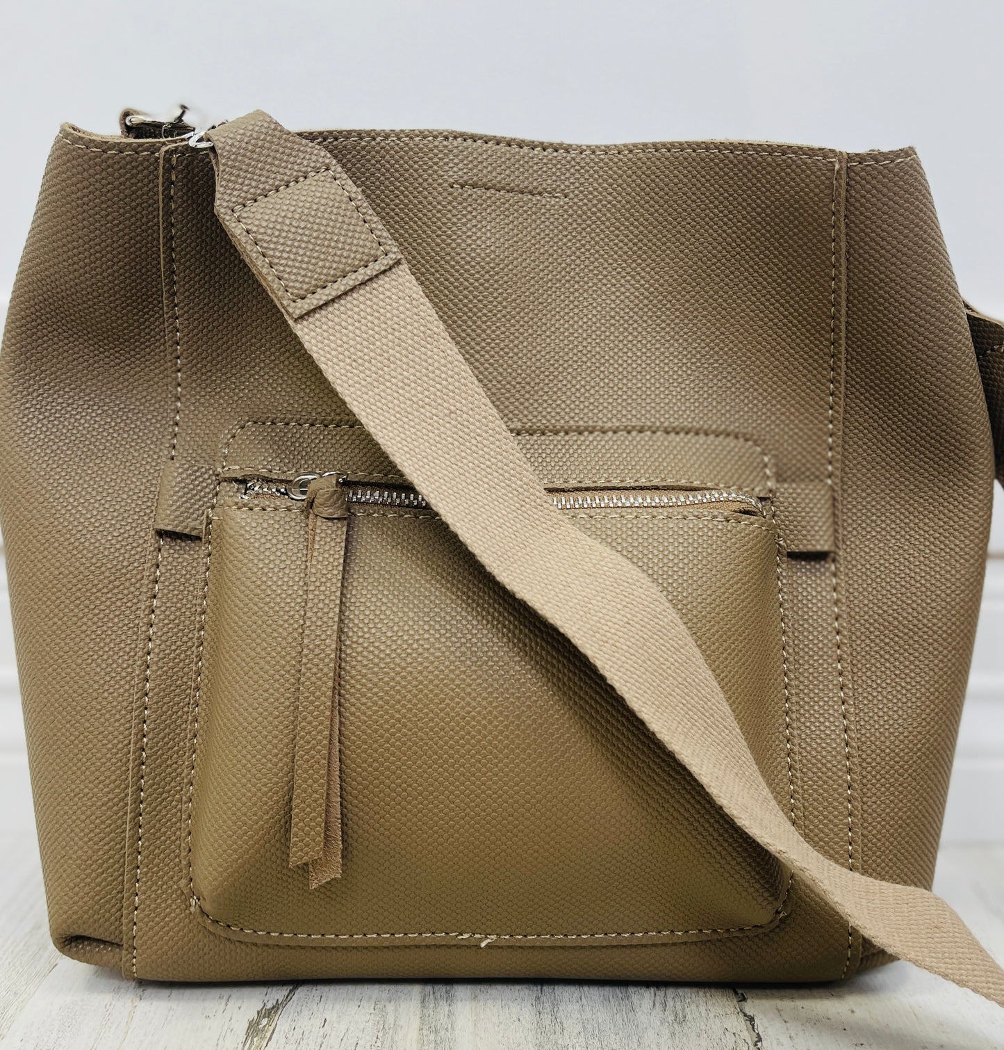 Zipper Bucket Shoulder Bag