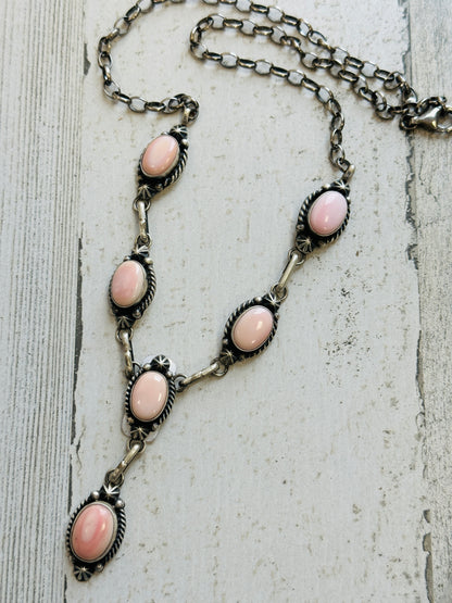 Donovan Skeets Pink Conch Necklace and Earring Set