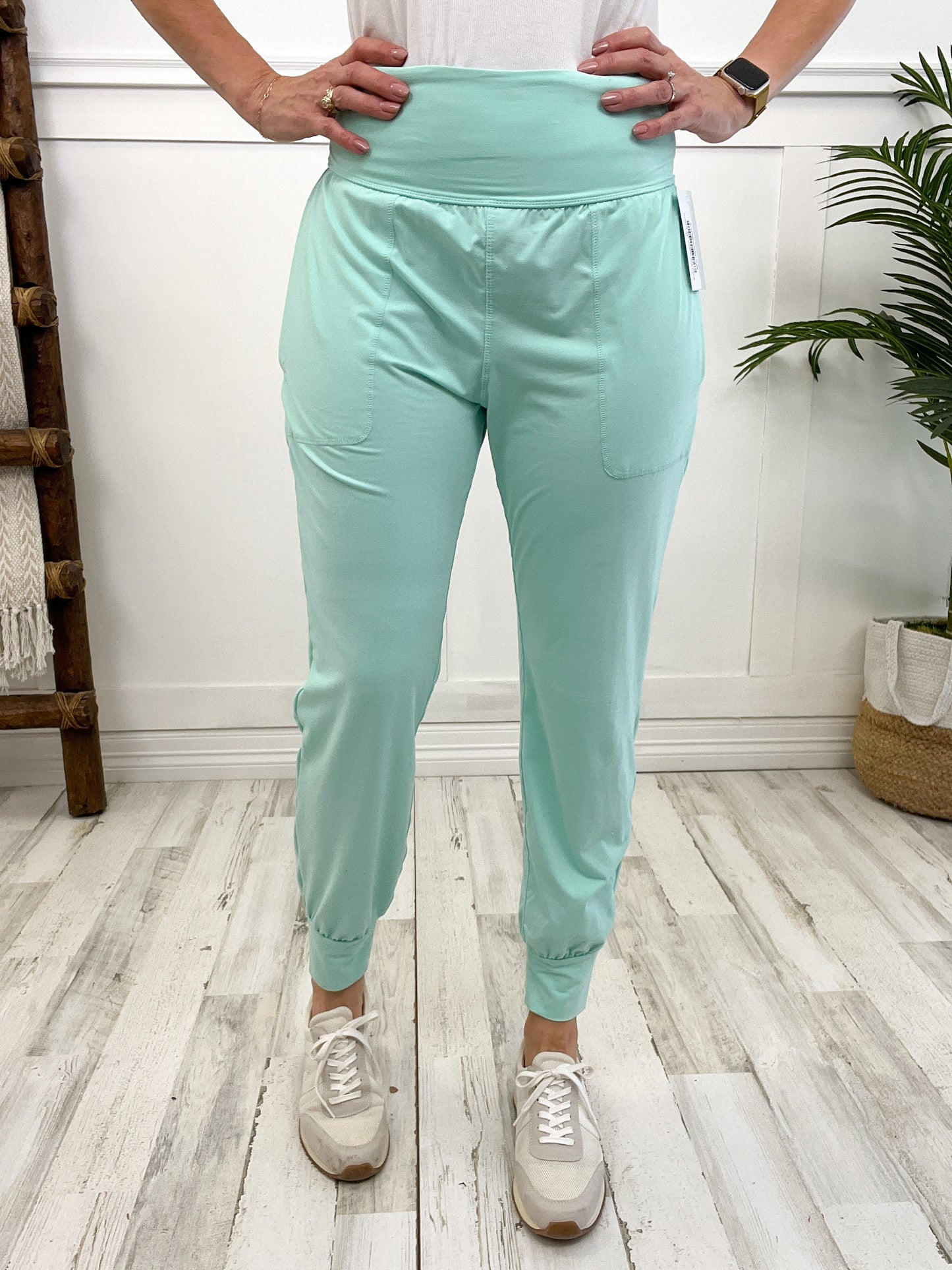 Butter Soft Joggers with Pockets