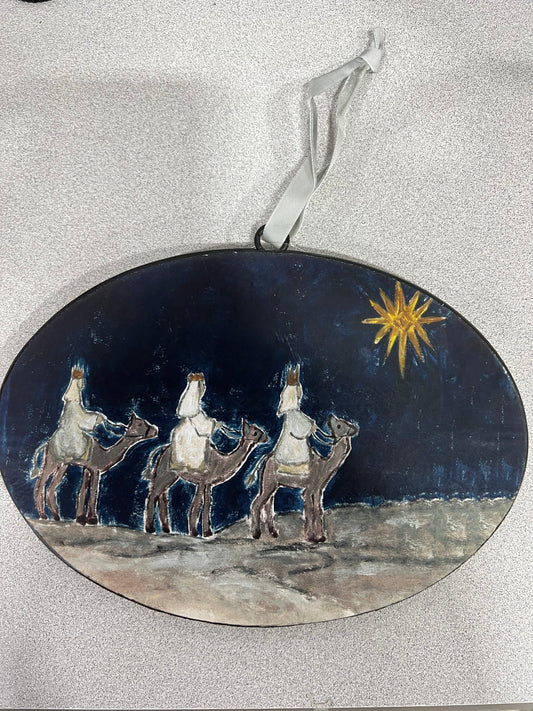 9 x 6.5 Metal Oval Ornament Wiseman