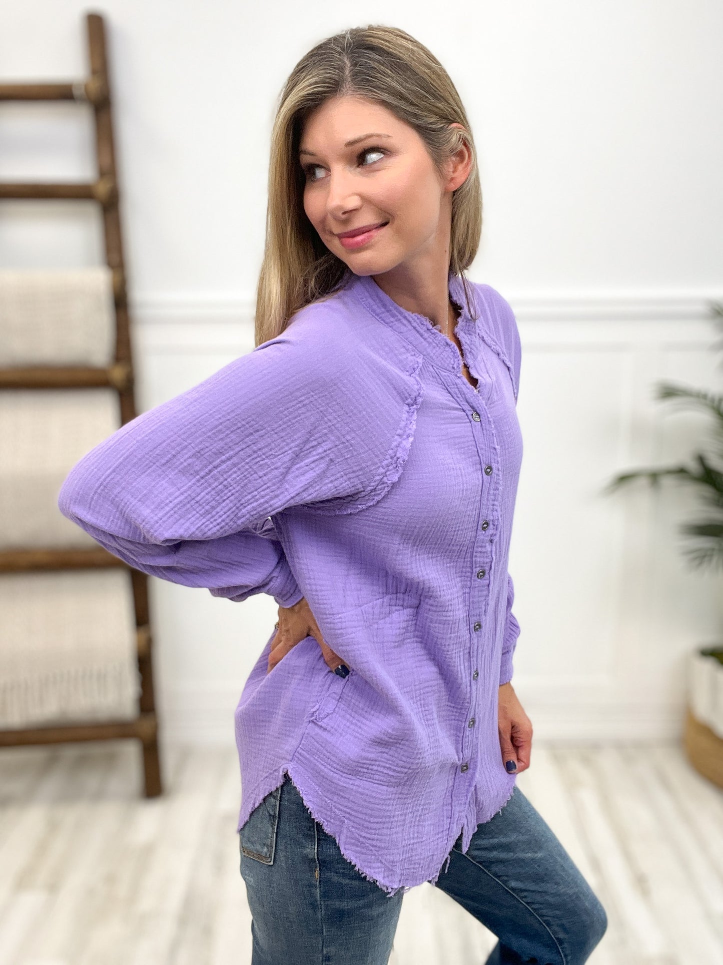 BUTTON DOWN RAW EDGE SHIRT