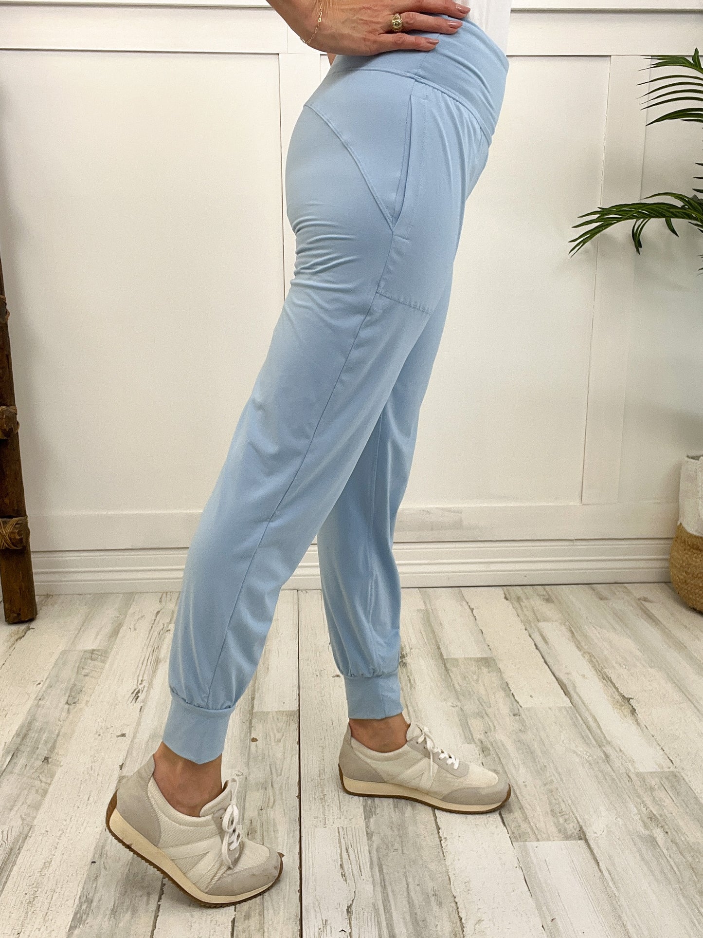 Butter Soft Joggers with Pockets