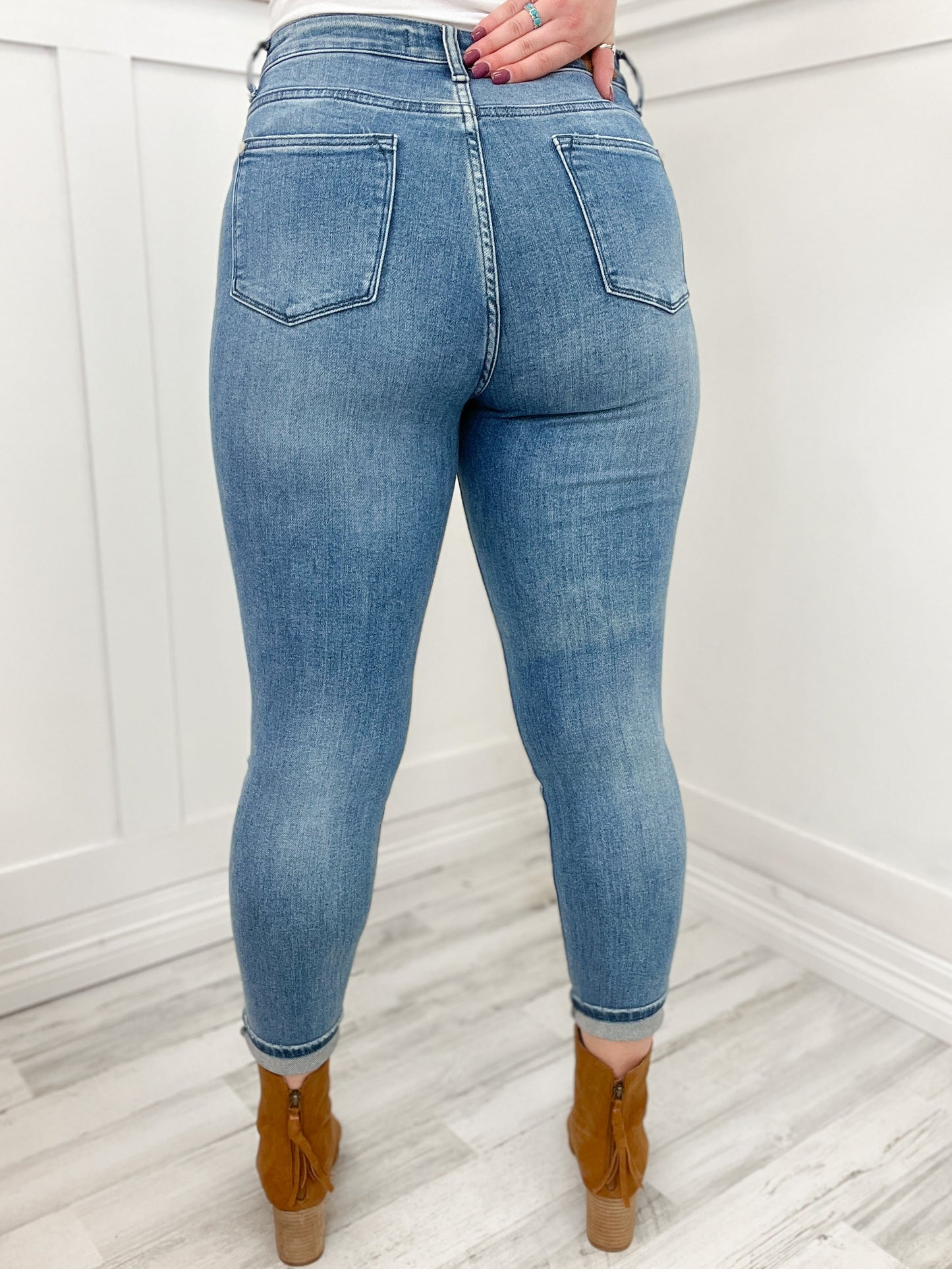 Judy Blue Hi-Waist Relaxed Fit Denim Jeans
