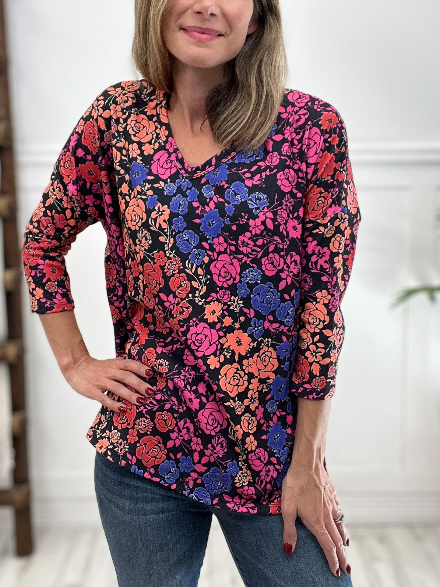 V-Neck Boxy Top with Floral Print