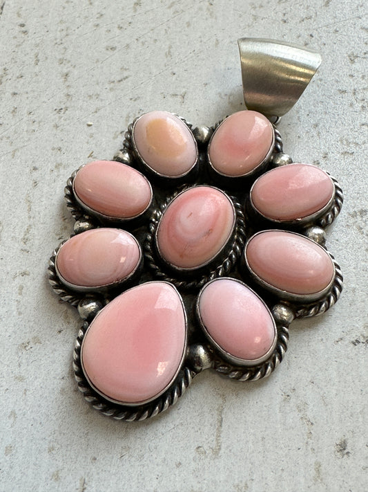 Augustine Largo Pink Conch Pendant