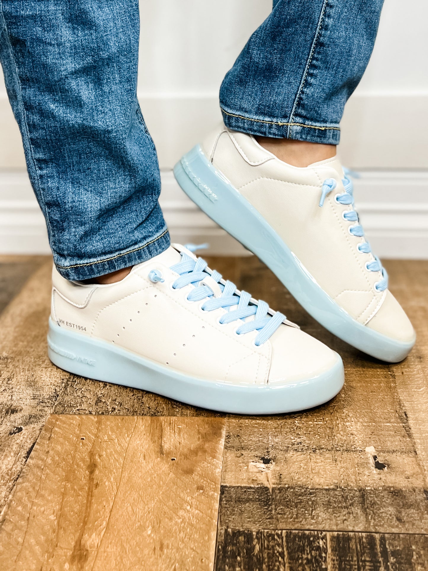 Vintage Havana Liquid Blue Laced Sneakers