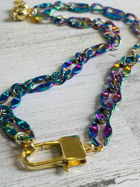 Aurora Double Flap Gold Carabiner Necklace - Emma Evelyn Jewelry Laursain Jewelry Co., Ltd. - Emma Lou's Boutique